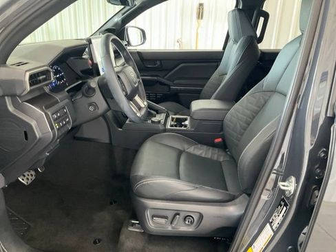 Used 2025 Toyota 4Runner TRD Sport Premium RWD image 4