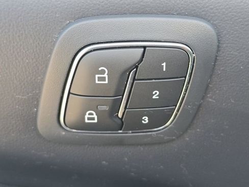 Used 2022 Ford Mustang Mach-E Premium image 14