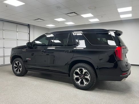 Used 2025 GMC Yukon AT4 Ultimate w/ LPO, Floor Liner Package AWD/4WD image 7