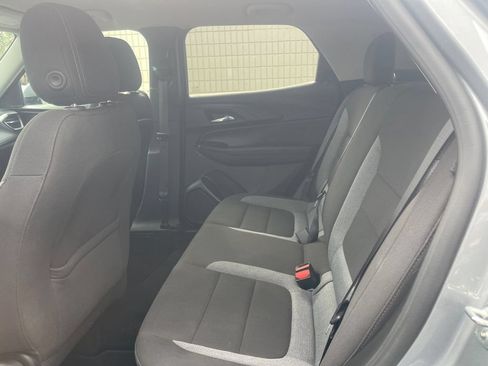Used 2024 Chevrolet TrailBlazer LT w/ LT Cold Weather Package AWD/4WD image 13