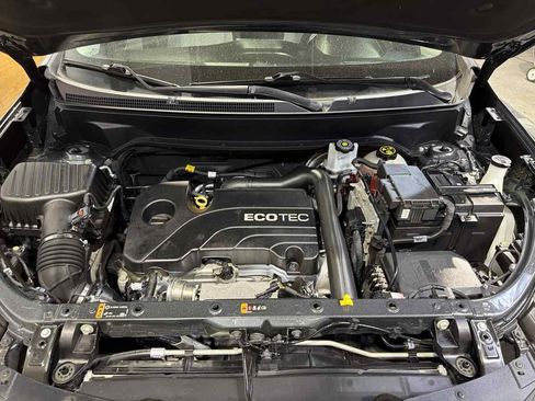 Used 2020 Chevrolet Equinox LS image 29