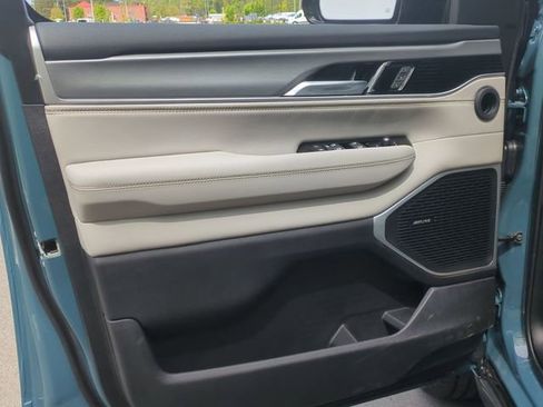 New 2026 Jeep Grand Wagoneer Limited AWD/4WD image 30