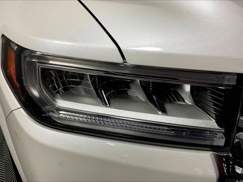 Used 2020 GMC Acadia Denali w/ Technology Package image 33