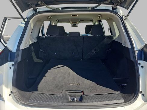 Used 2024 Nissan Rogue S AWD/4WD image 15