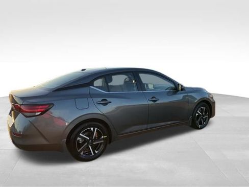 New 2025 Nissan Sentra SV image 4