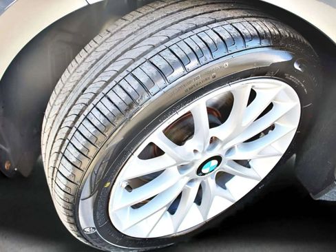 Used 2015 BMW 228i xDrive 228i xDrive Coupe 2D image 28