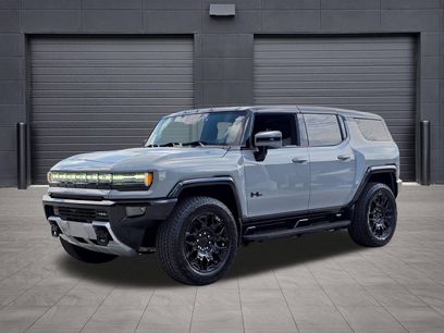 Used 2025 GMC Hummer EV 2X w/ LPO, Dark Essentials Package