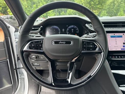 New 2026 Jeep Grand Cherokee Summit w/ Obsidian Package AWD/4WD image 25