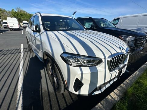 Used 2022 BMW X3 xDrive30i image 2