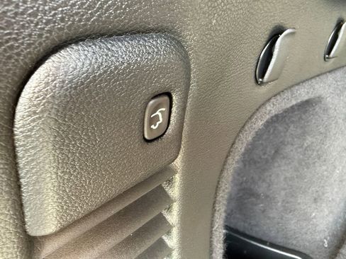 Used 2019 Jeep Grand Cherokee Limited X image 21