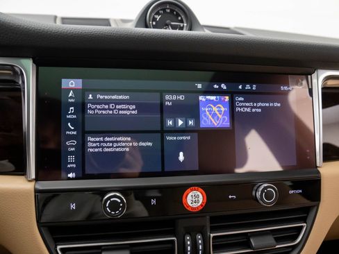 New 2026 Porsche Macan image 23