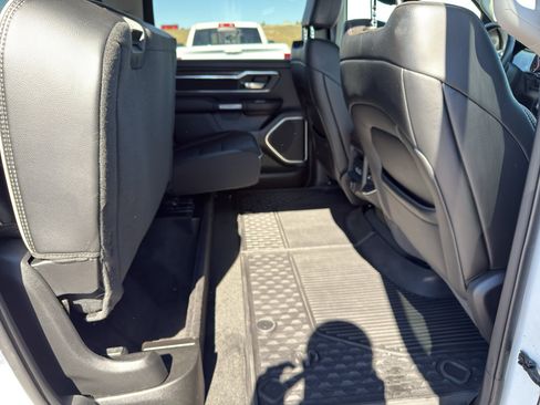 Used 2022 RAM 1500 Laramie AWD/4WD image 13
