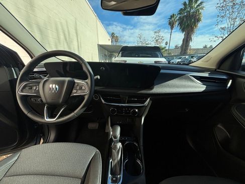 Used 2025 Buick Encore GX Preferred image 33