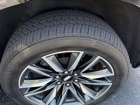 Used 2021 Cadillac Escalade Sport RWD image 1