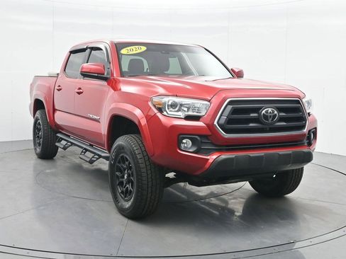 Used 2020 Toyota Tacoma SR5 image 3