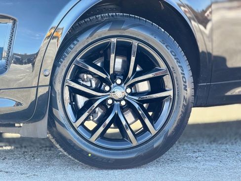 Used 2024 Land Rover Discovery Sport S image 2