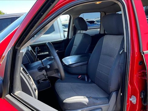 Used 2012 RAM 1500 Express RWD image 32
