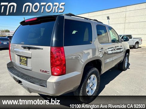 Used 2007 GMC Yukon SLT w/ SLT Preferred Equipment Group AWD/4WD image 23