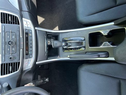 Used 2014 Honda Accord LX image 17