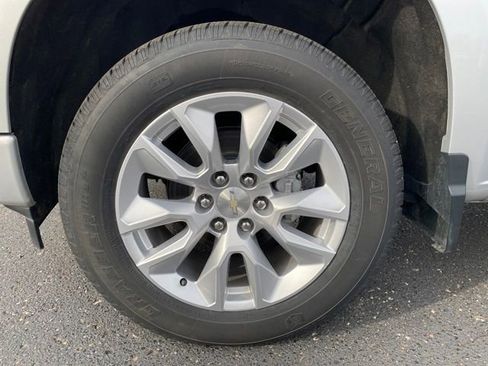 Certified 2022 Chevrolet Silverado 1500 Custom image 20