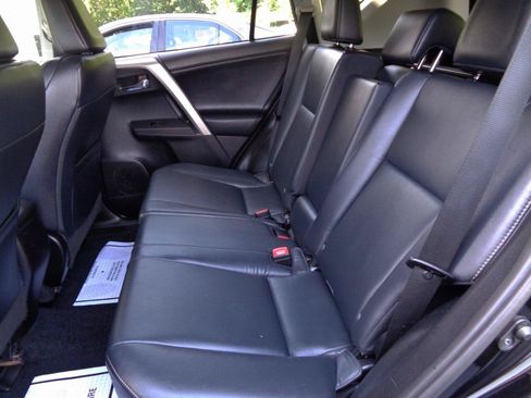 Used 2015 Toyota RAV4 Limited w/ Technology Package AWD/4WD image 11
