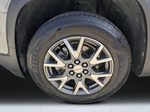 Used 2020 GMC Acadia SLE w/ Driver Convenience Package FWD image 10
