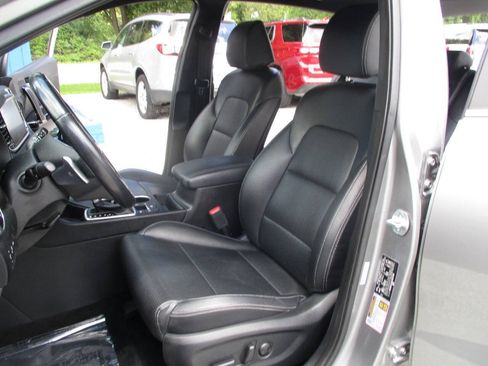 Used 2021 Kia Sportage S w/ S AWD Premium Package image 22