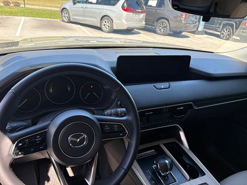 Used 2025 MAZDA CX-90 3.3 Turbo w/ Preferred Package image 11