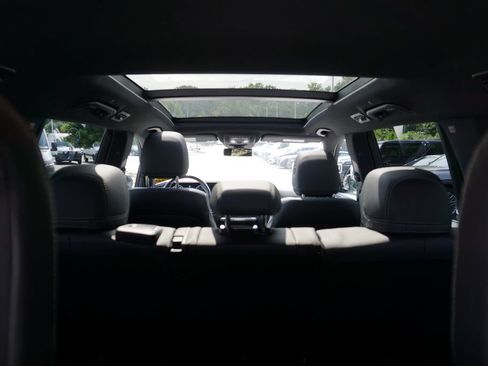 Certified 2024 Mercedes-Benz GLS 450 4MATIC image 32