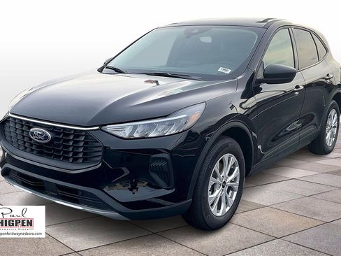 New 2026 Ford Escape Active w/ Cold Weather Package image 2