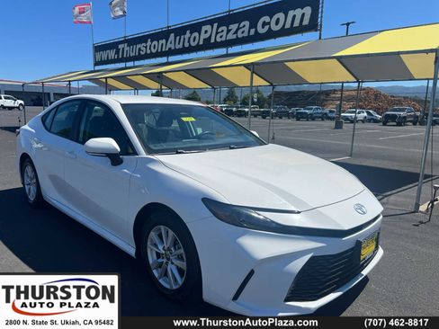 Used 2025 Toyota Camry LE FWD image 1