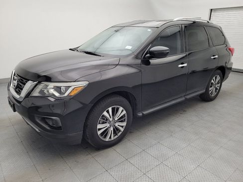 Used 2020 Nissan Pathfinder S FWD image 2