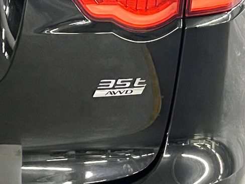 Used 2017 Jaguar F-PACE Prestige AWD/4WD image 35