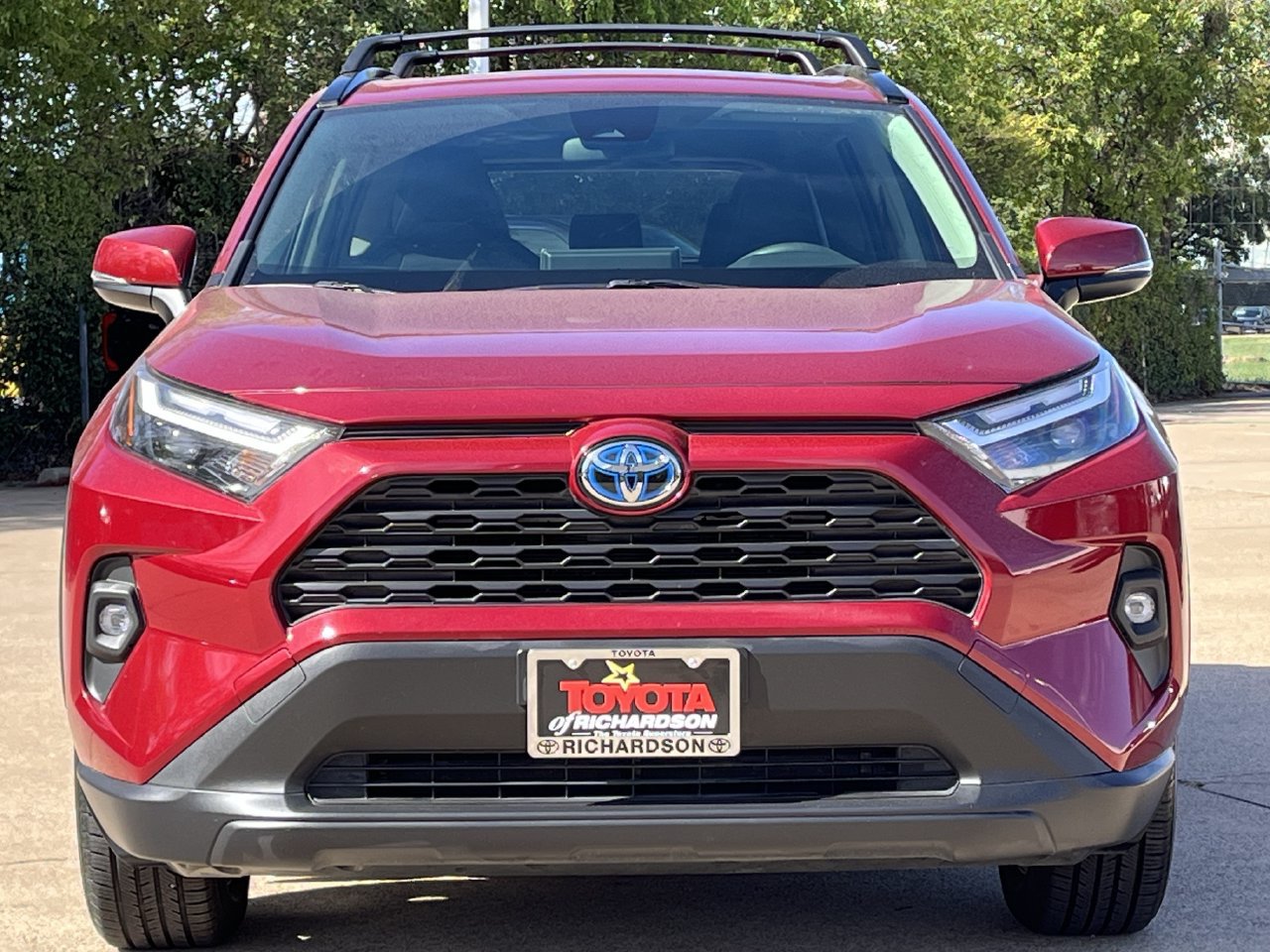 Used 2023 Toyota RAV4 XLE Premium AWD/4WD image 7