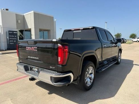 Used 2020 GMC Sierra 1500 SLT RWD image 3