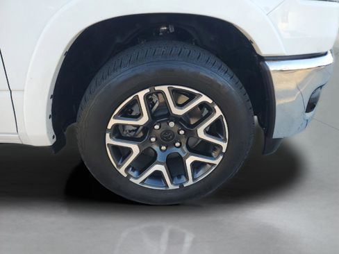 Used 2026 RAM 1500 Laramie image 32