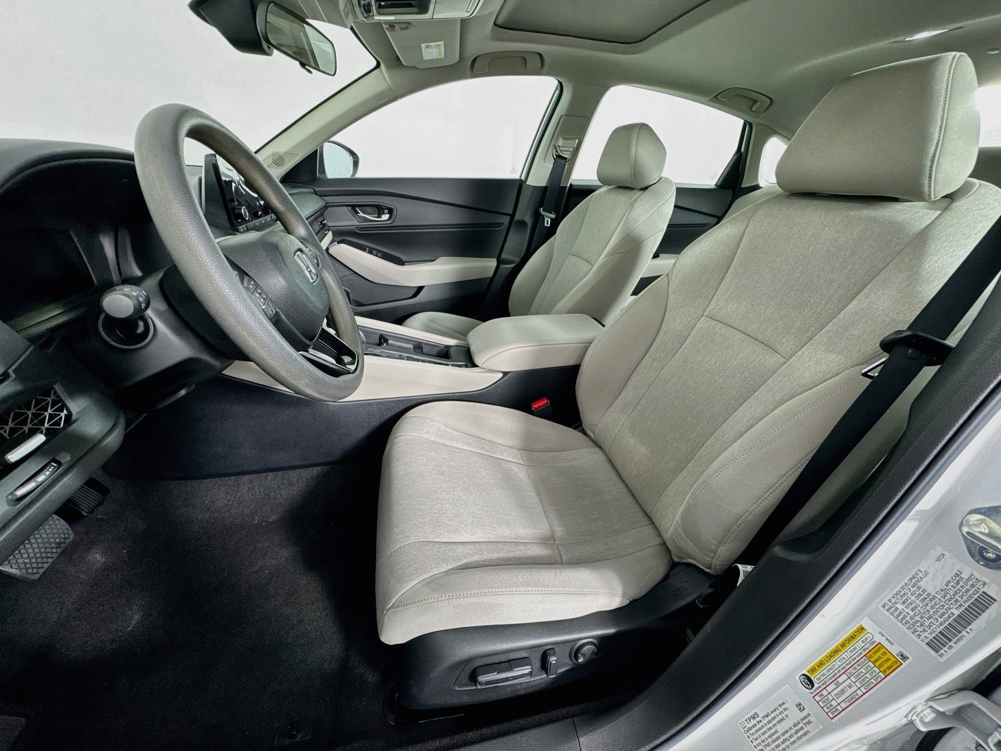 Certified 2025 Honda Accord SE image 20