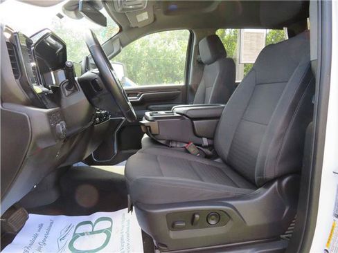 Used 2025 Chevrolet Silverado 3500 LT w/ Safety Package AWD/4WD image 4