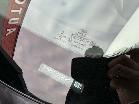 Used 2013 Ford Fusion SE image 18