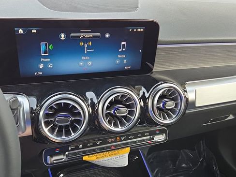 New 2026 Mercedes-Benz GLB 250 4MATIC image 12