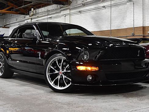 Used 2008 Ford Mustang Shelby GT500 RWD image 2