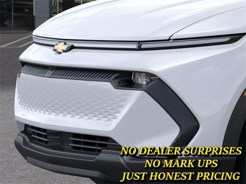 New 2026 Chevrolet Equinox EV LT image 13