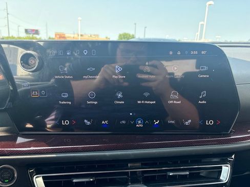 Used 2026 Chevrolet Traverse Z71 w/ Driver Confidence Package AWD/4WD image 20