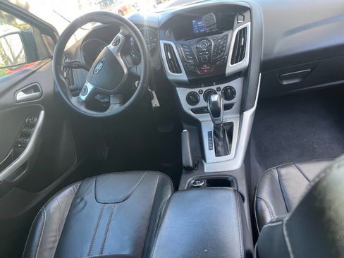 Used 2014 Ford Focus SE w/ Equipment Group 201A image 10
