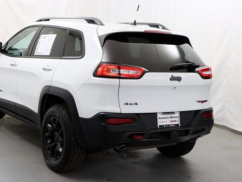 Used 2016 Jeep Cherokee Trailhawk w/ Leather Interior Group image 7