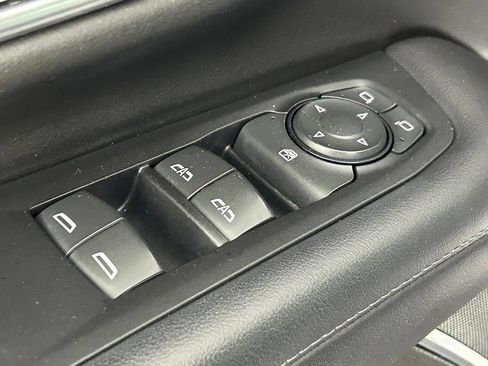 Used 2021 Chevrolet Suburban LS w/ Driver Alert Package RWD image 34