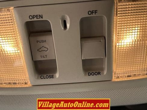 Used 2018 Honda Accord EX image 16