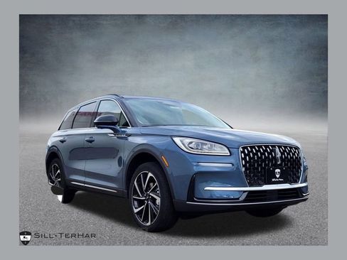 New 2026 Lincoln Corsair Reserve w/ Towing Package image 1