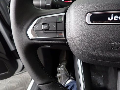 New 2026 Jeep Compass Latitude image 20