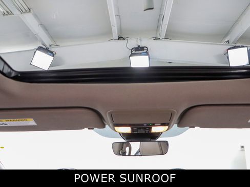 Used 2023 Honda Odyssey Elite image 21